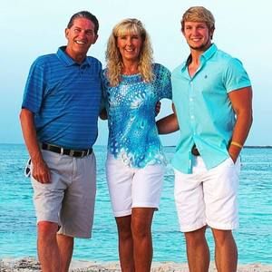 Meet your Posher, Chase